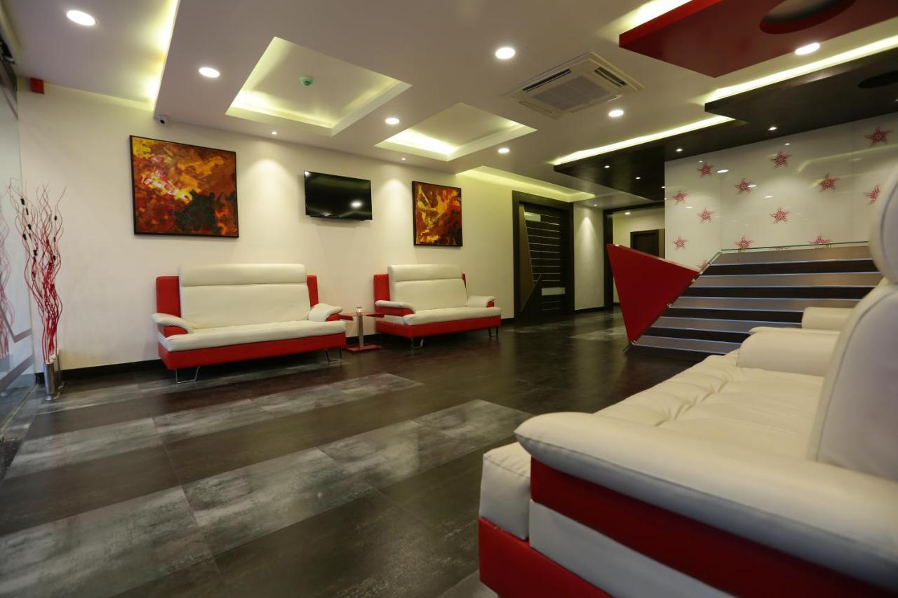 The Spin Hotel Chennai Bagian luar foto