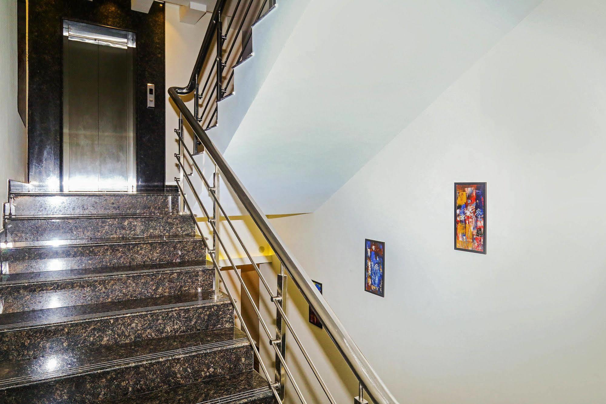 The Spin Hotel Chennai Bagian luar foto
